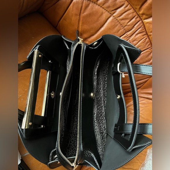 New Matmazel designed fancy black hand bag - Picture 4 of 9